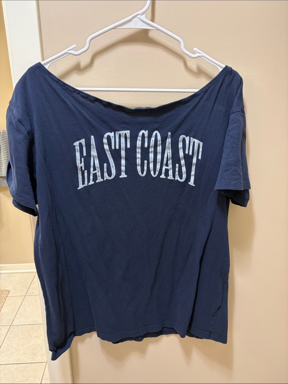 Hollister Navy 'EAST COAST' Graphic Short Sleeve Tee